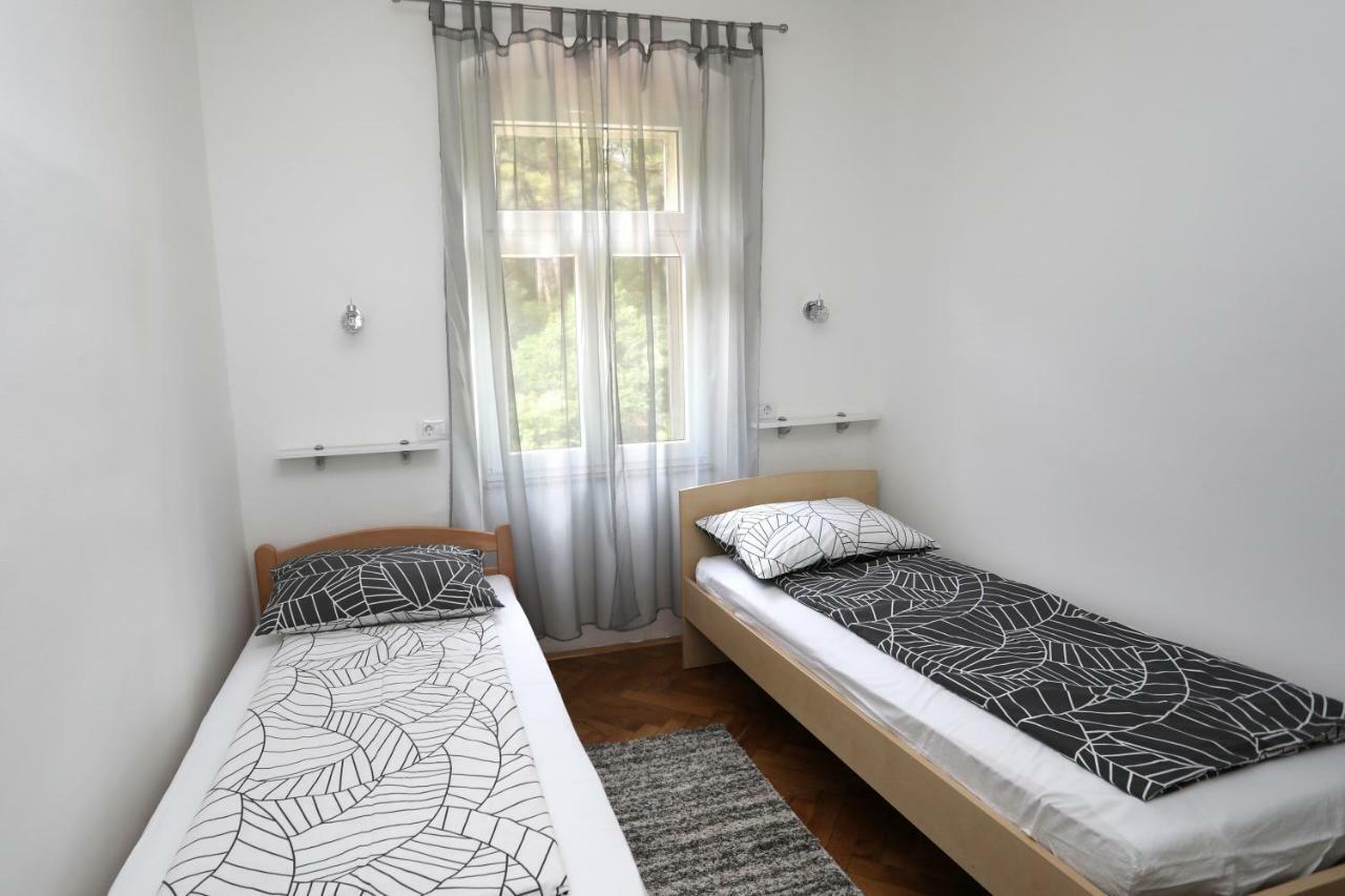 Apartman Cinkopan พูลา ภายนอก รูปภาพ